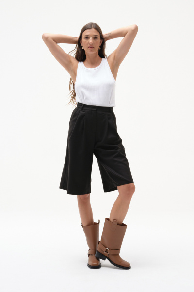 Val Wool Bermuda Shorts Black